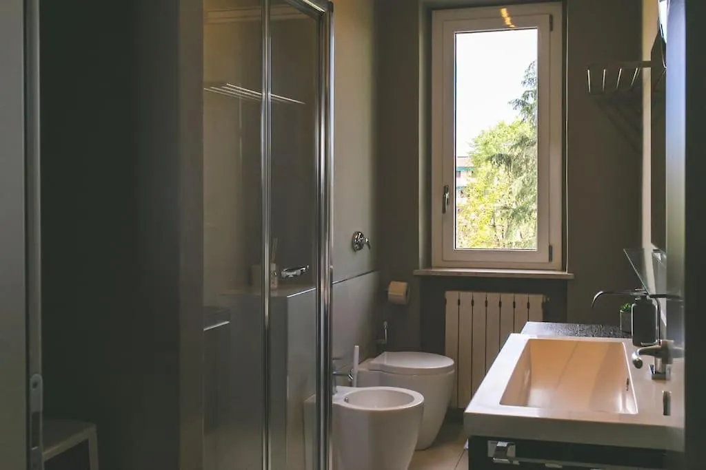 Comfort Urbano Con Box Auto Privato Pawia