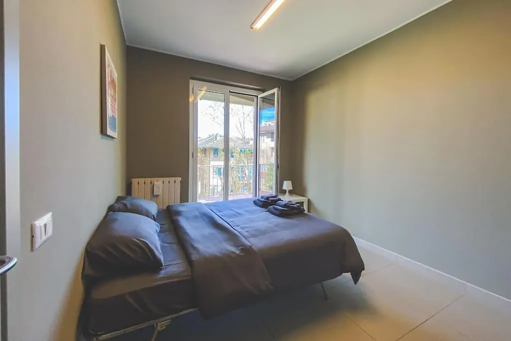 Comfort Urbano Con Box Auto Privato Pawia